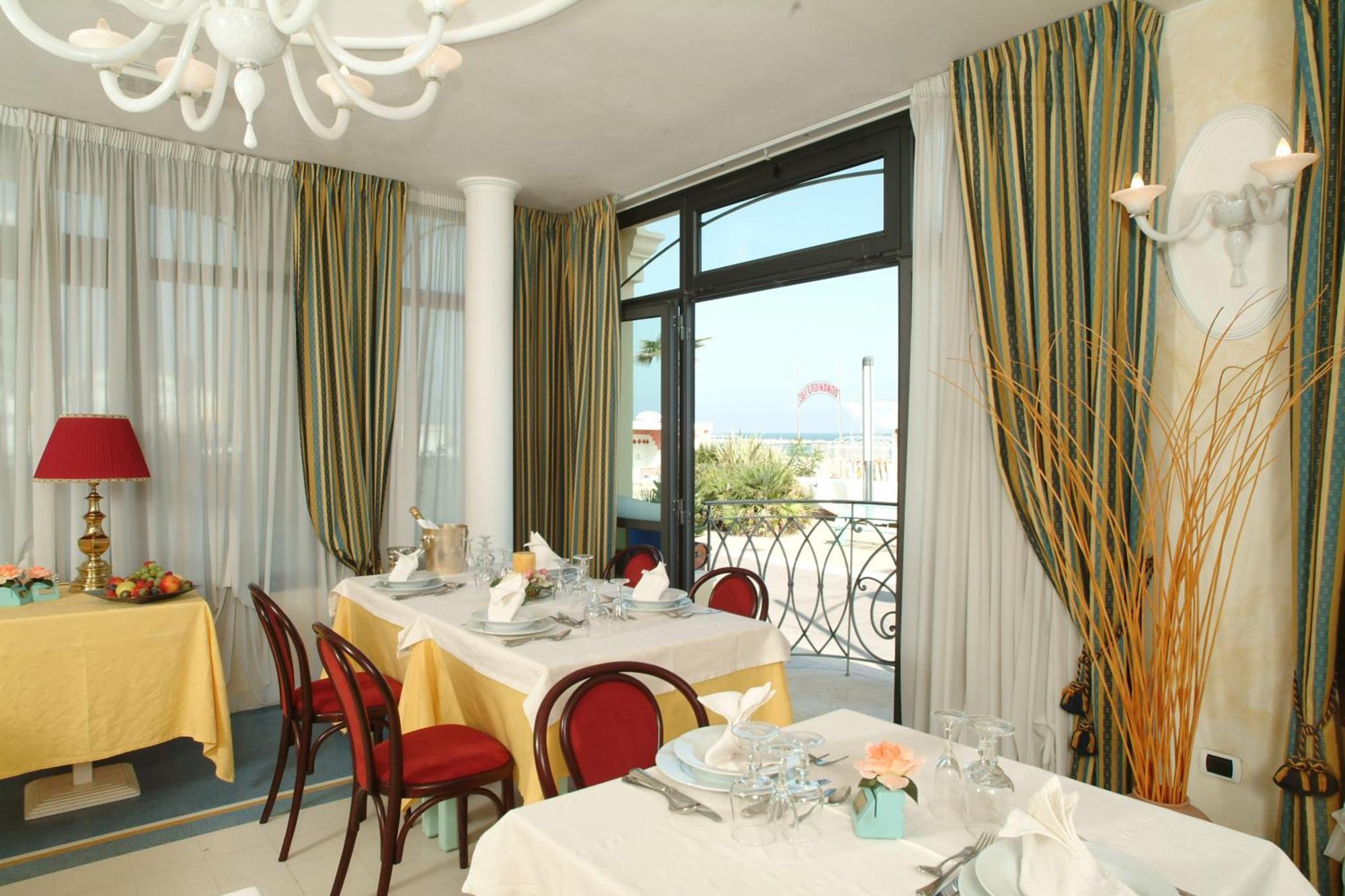 Hotel Bridge 벨레지아아지마리나 외부 사진